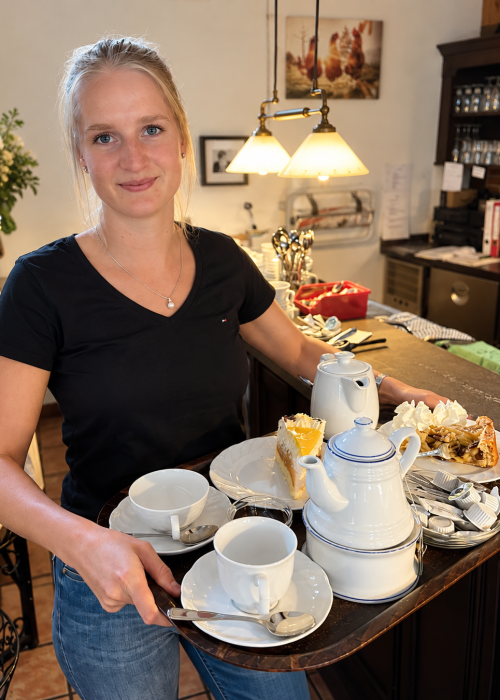 Frau_242424